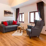 Zauchtaler Hof بيت ضيافة 3*