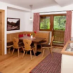 Zauchtaler Hof التنماركت ام بوناغ