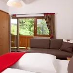 Zauchtaler Hof 3*